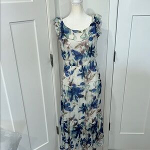 Le Raganne Floral Blue and White Women's Dress Flowy silky vacation picnic